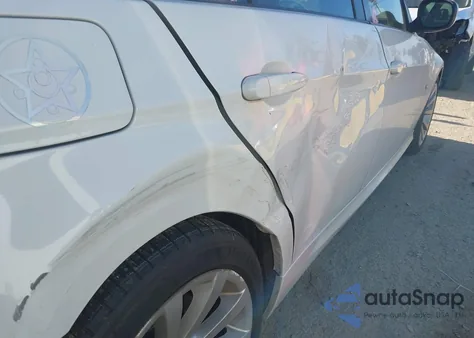 2011 BMW 328I z USA, uszkodzony, nr VIN WBAPH7G52BNM58479